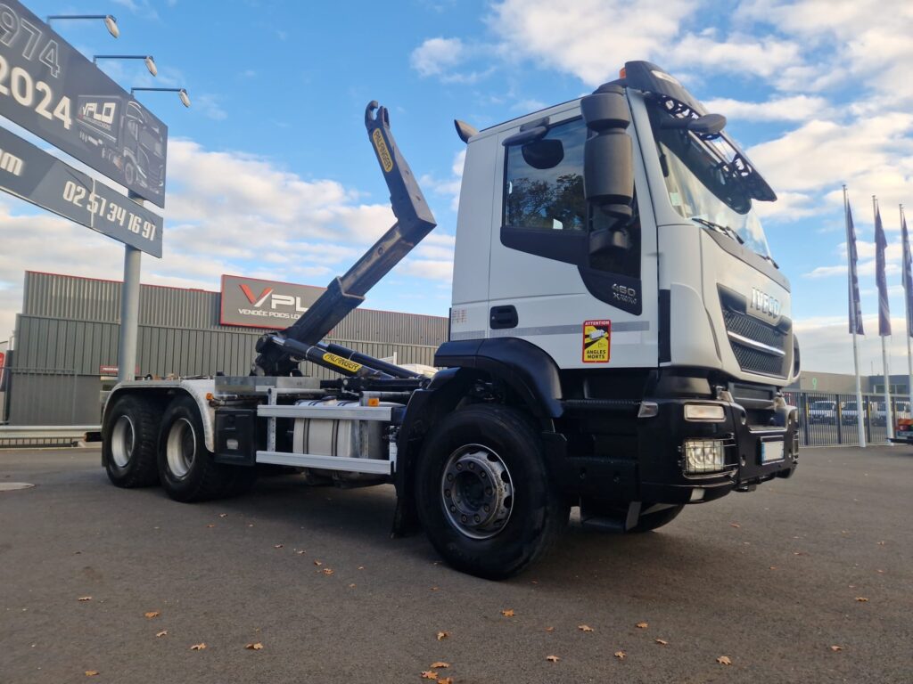 PHOTO-2025-11-17-16-15-07