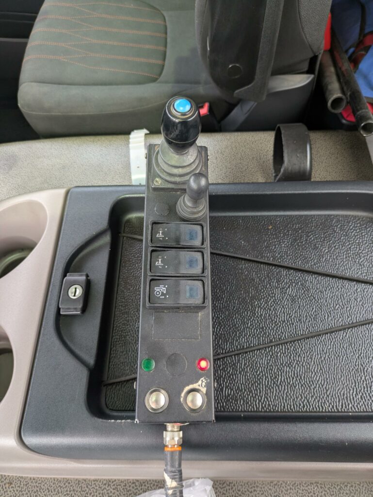 1000014928